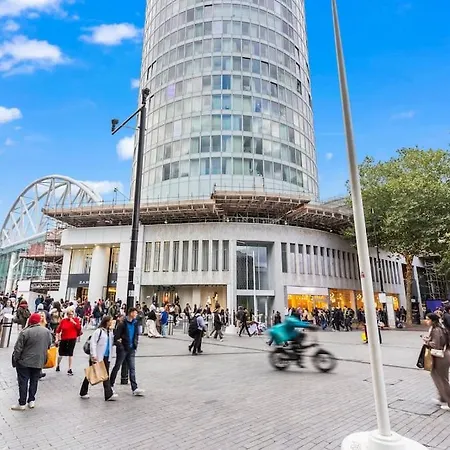Luxury Rotunda With Free Voucher In New Street Birmingham