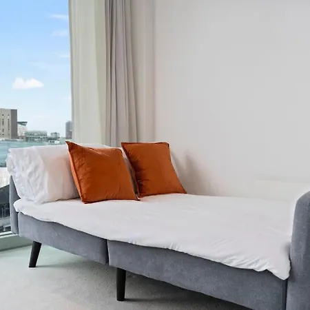 Apartment Luxury Rotunda With Free Voucher In New Street