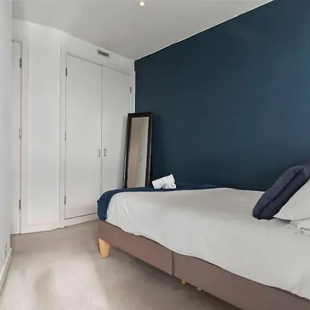 Luxury Rotunda With Free Voucher In New Street Apartment *