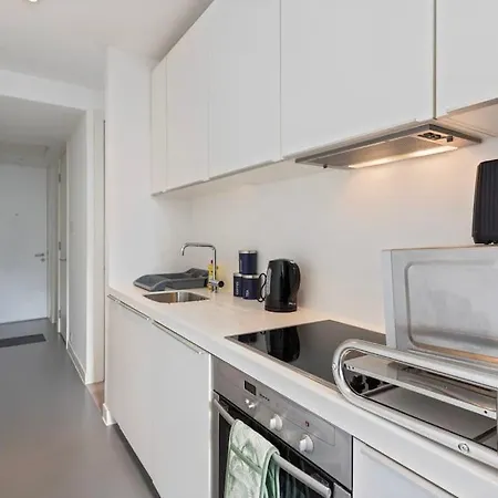 Luxury Rotunda With Free Voucher In New Street Apartment
