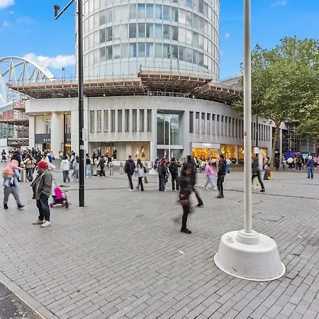 Apartment Luxury Rotunda With Free Voucher In New Street *
